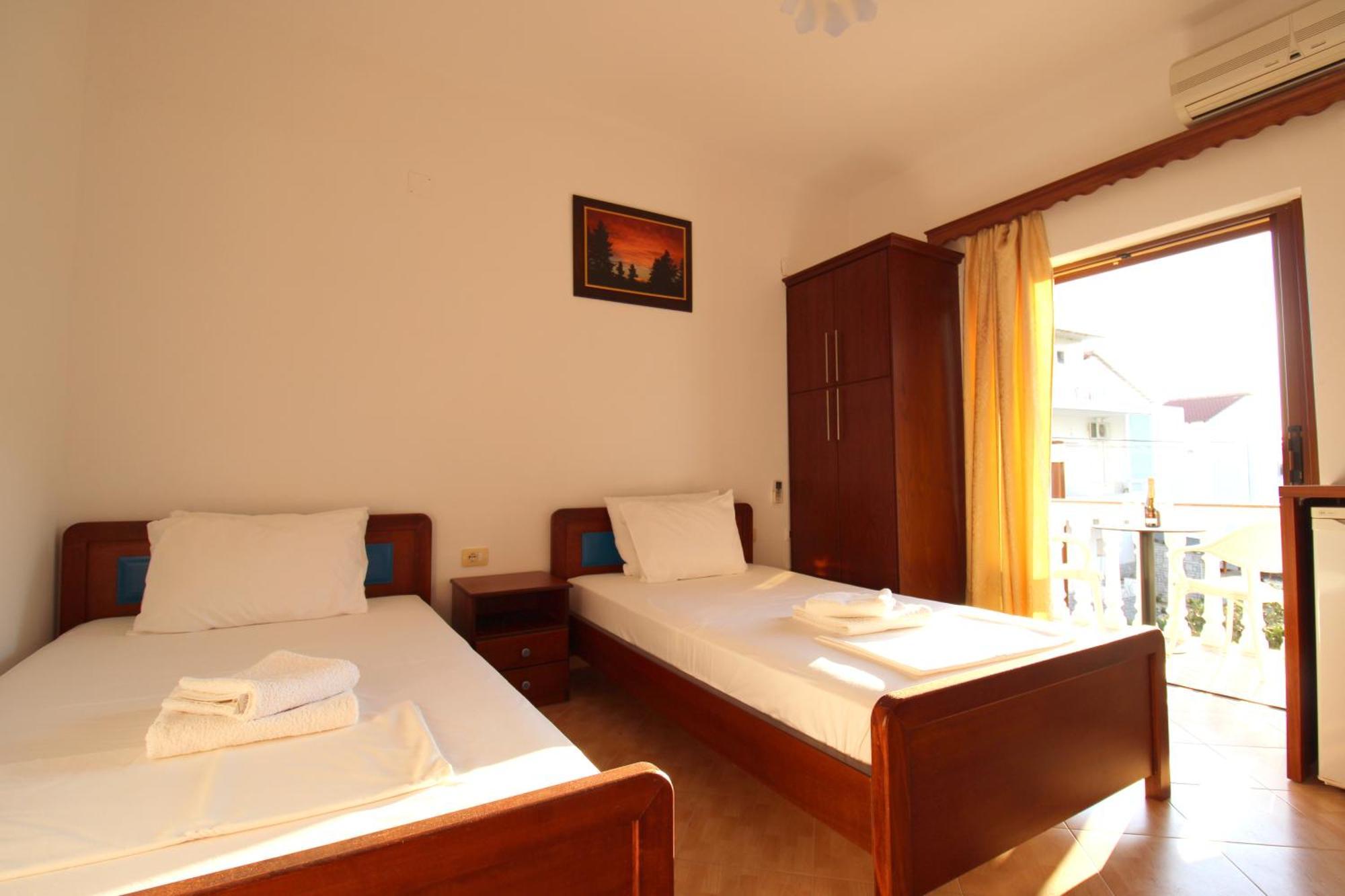 Garden Villa Dhesara Ksamil Ngoại thất bức ảnh