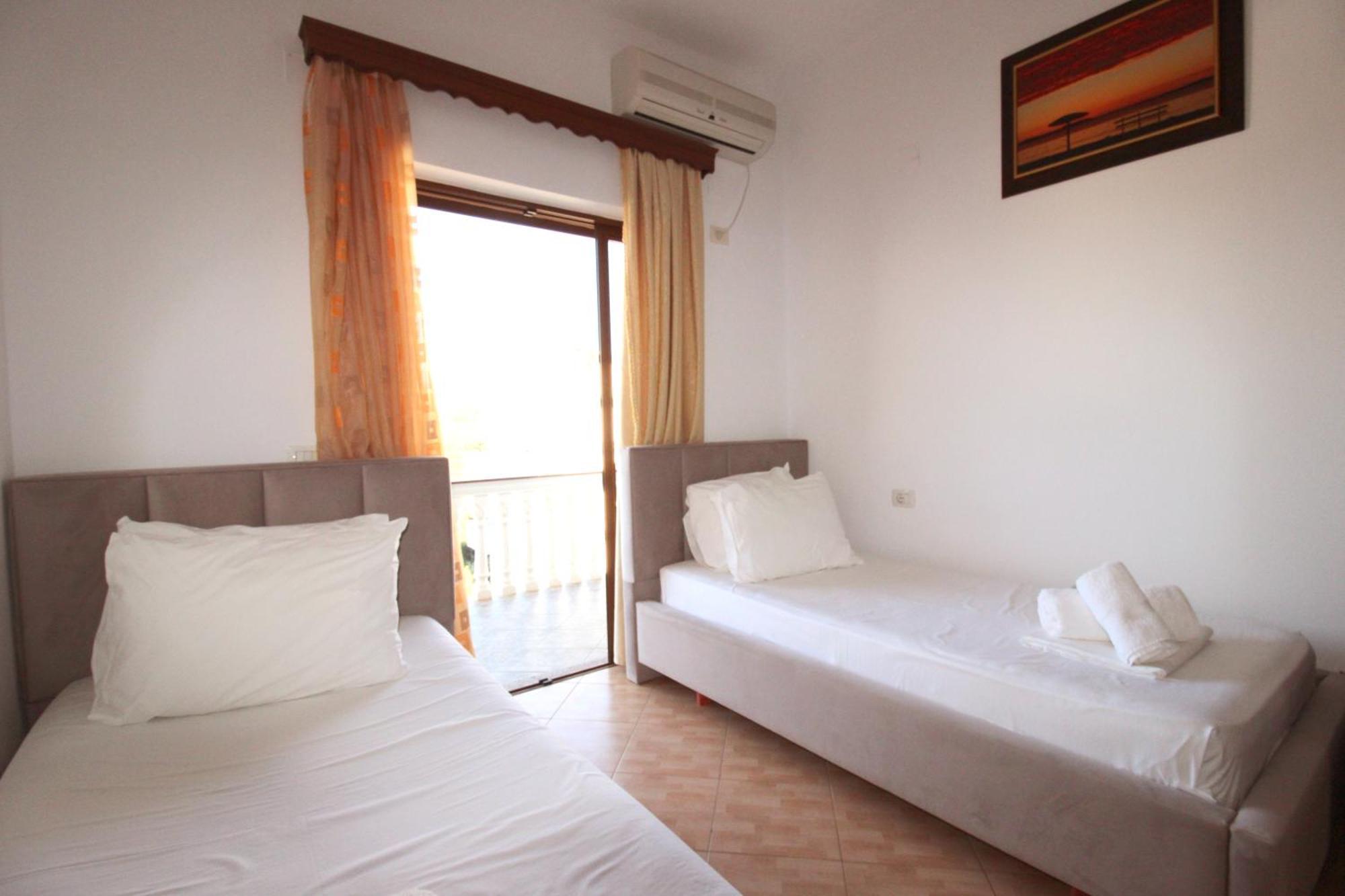 Garden Villa Dhesara Ksamil Ngoại thất bức ảnh